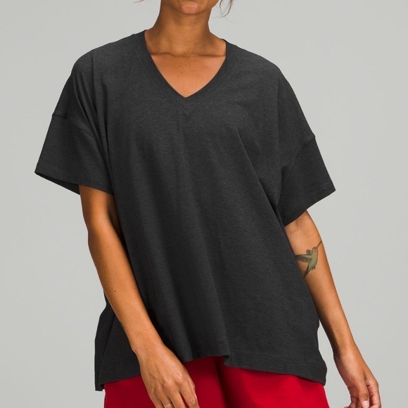 Lululemon Side Tie V-Neck Oversized T-Shirt Heathered Black - Picture 2 of 13